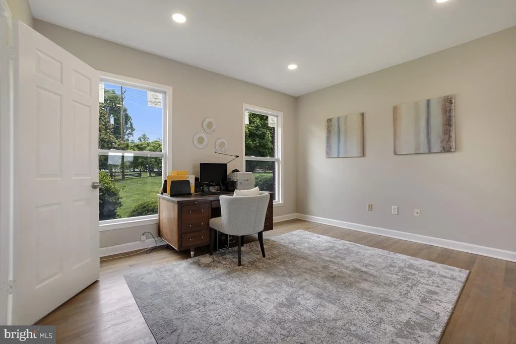 Photo of 10717 RIVER ROAD
