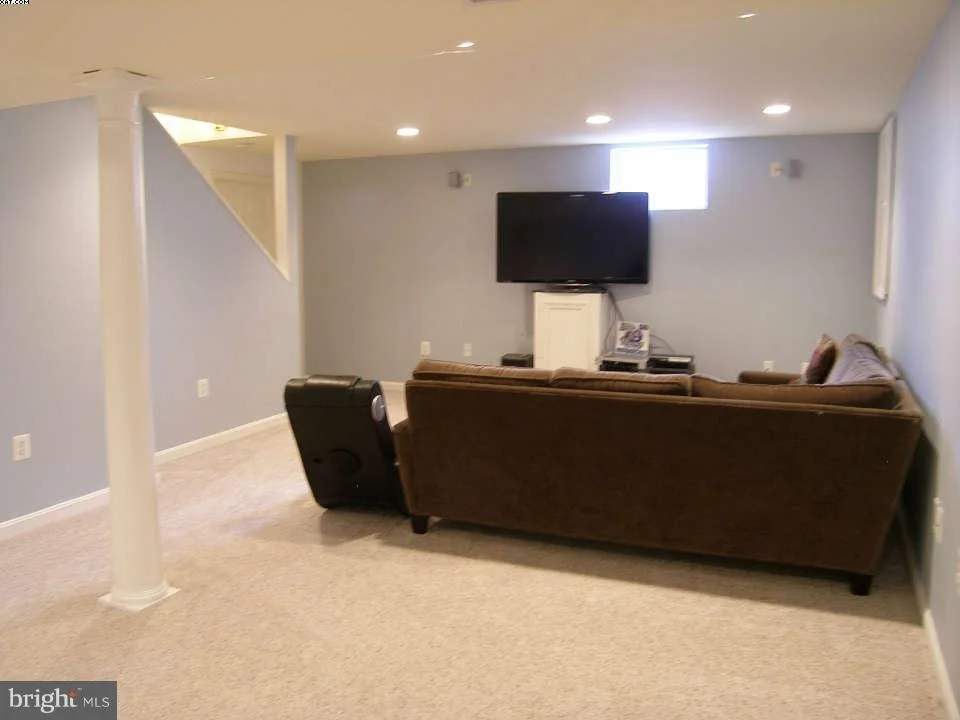 Photo of 307 FAIRGROVE TERRACE