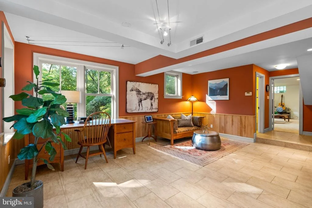 Photo of 1118 DALE DRIVE