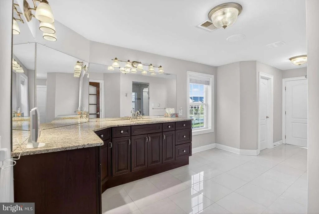 Photo of 207 EMERALD LANE