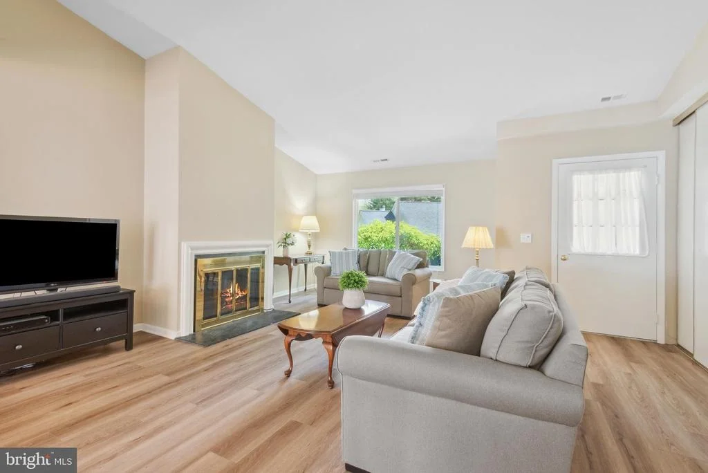 Photo of Unit 129B at 3602 EDELMAR TERRACE