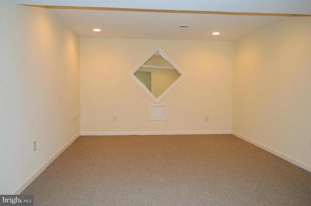 Photo of 6404 STREAM VALLEY WAY