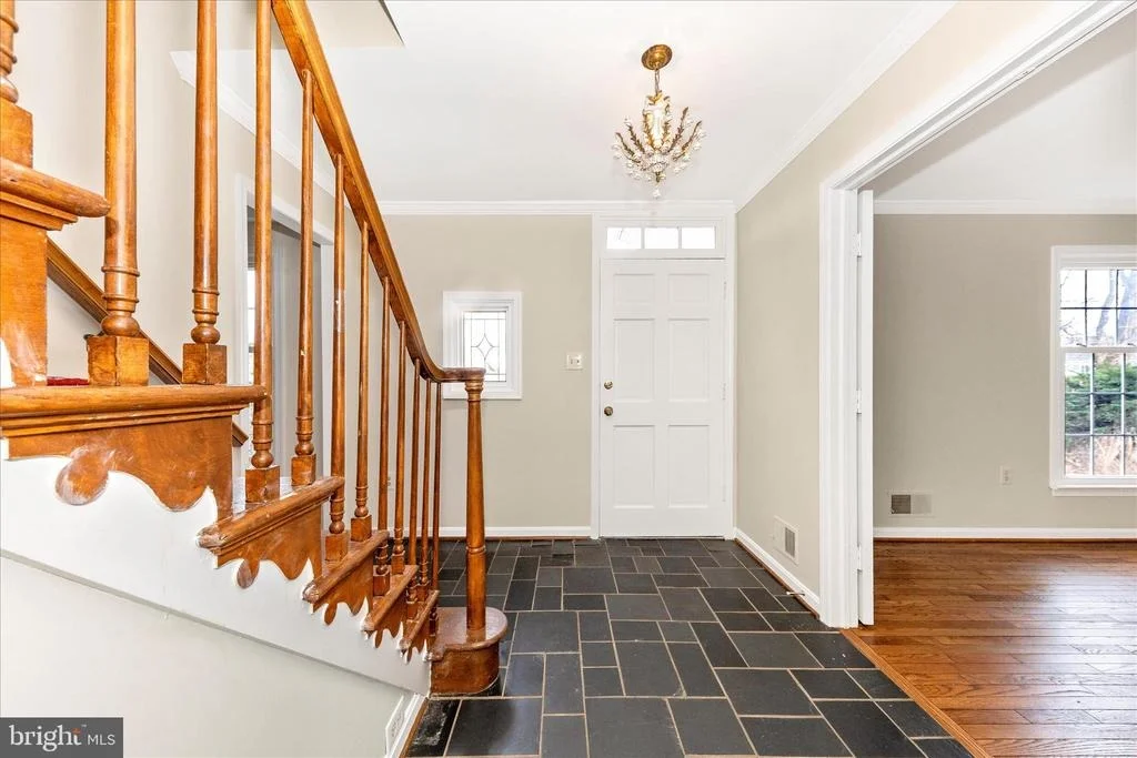 Photo of 5815 MEADOW DRIVE