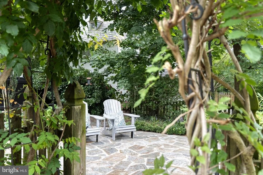 Photo of 304 TAPLOW ROAD