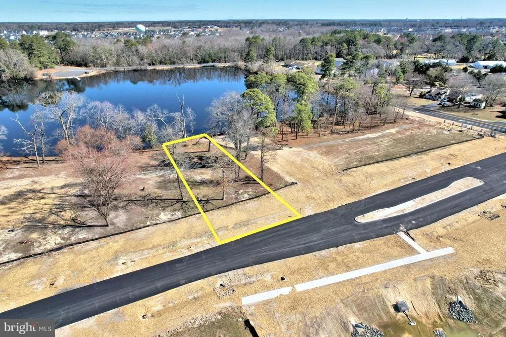 Photo of 24072 FISHERS POINT