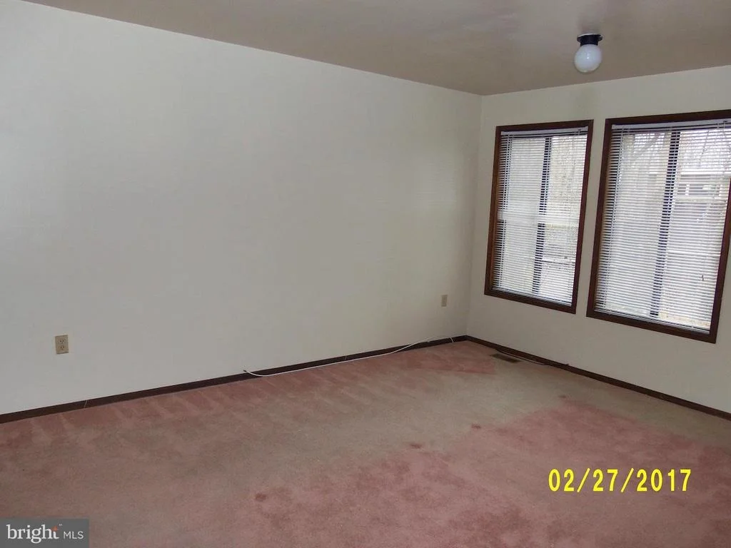 Photo of 6221 OCCOQUAN FOREST DRIVE