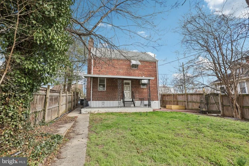 Photo of 3800 35TH STREET
