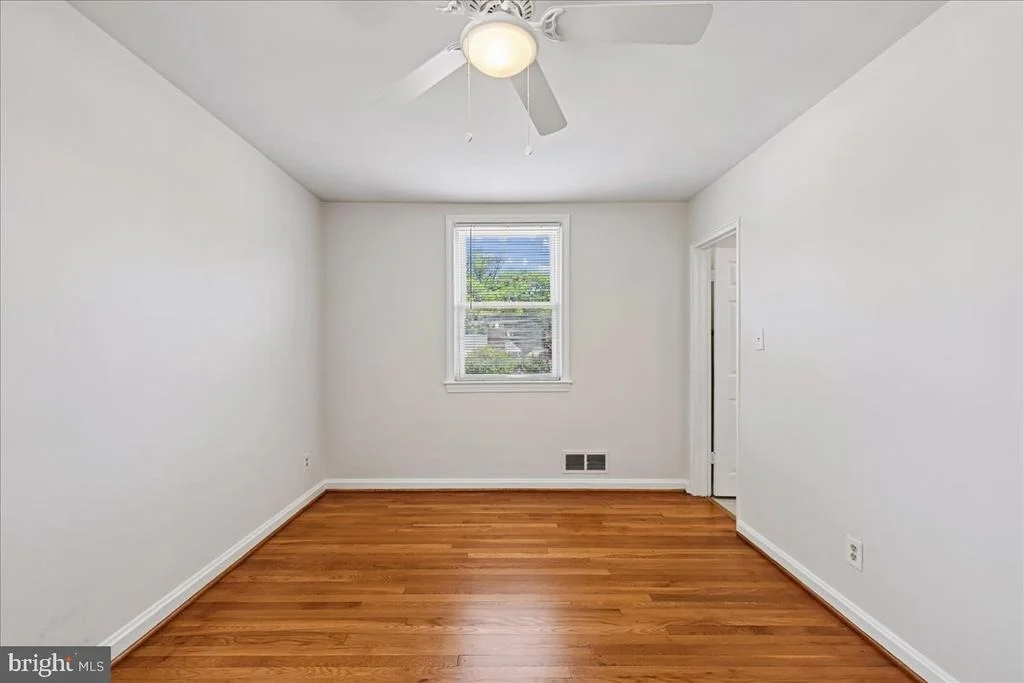 Photo of 2811 SCHOOL STREET