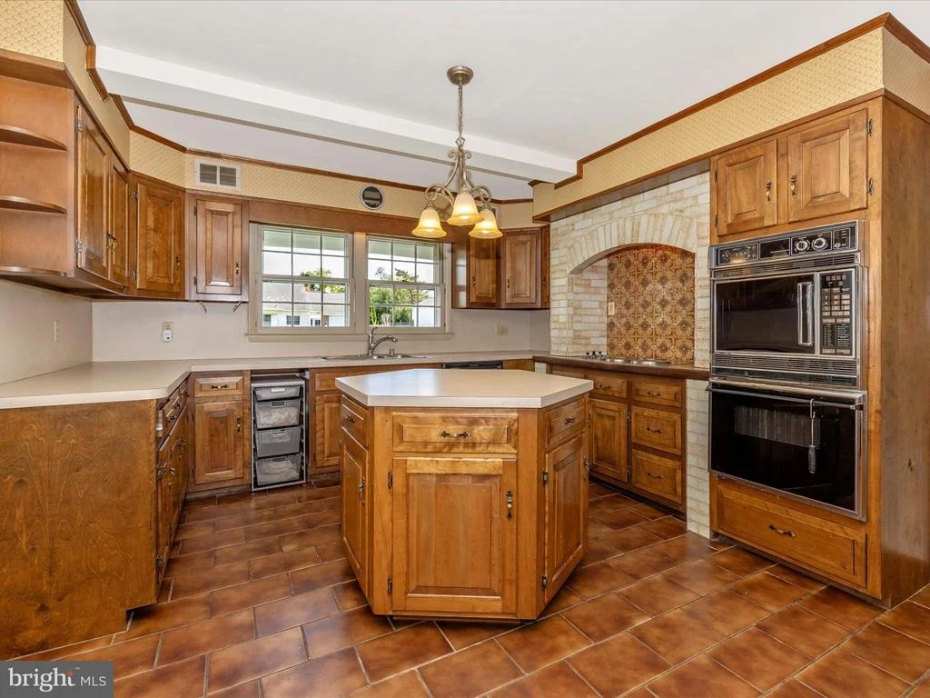 Photo of 131 FAIRVIEW AVENUE