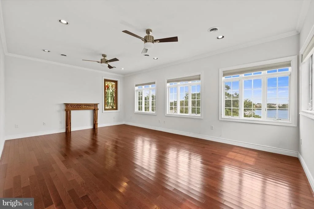 Photo of 20340 SILVER LAKE DRIVE