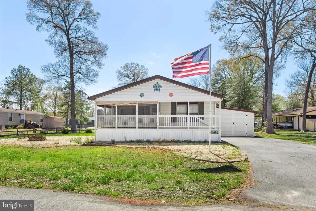 Photo of 34482 SUNSET DRIVE