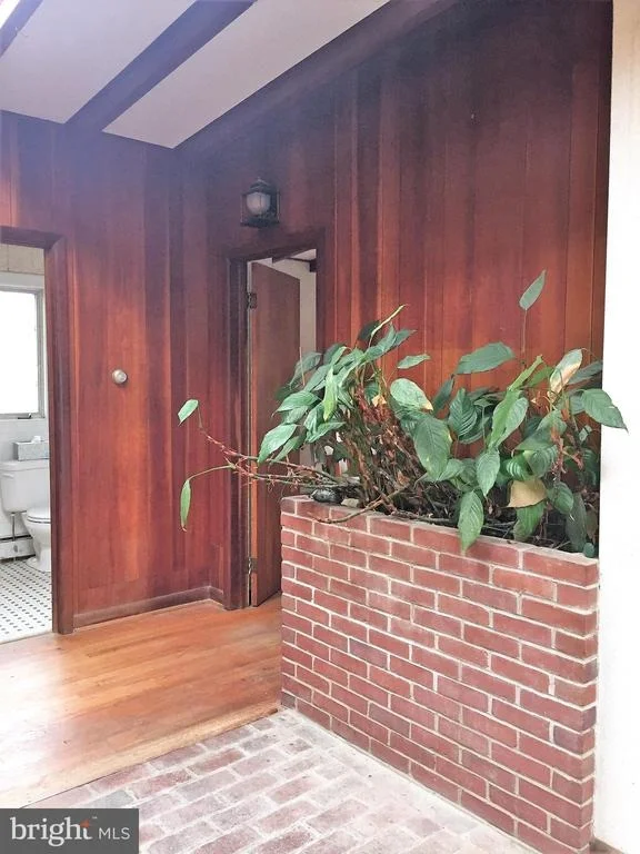 Photo of 6118 JEFFERSON BOULEVARD