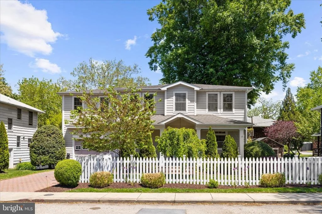 Photo of 302 ANNAPOLIS STREET