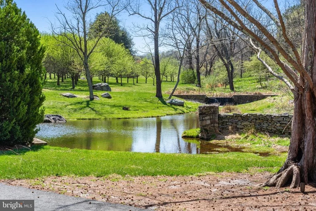 Photo of 2547 HALFWAY ROAD