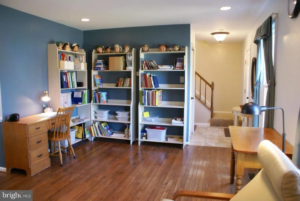 Photo of 180 STONEYBROOK COURT