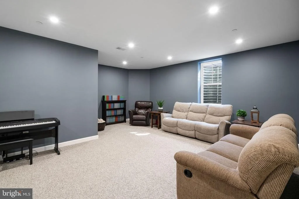 Photo of 413 VIERLING DRIVE