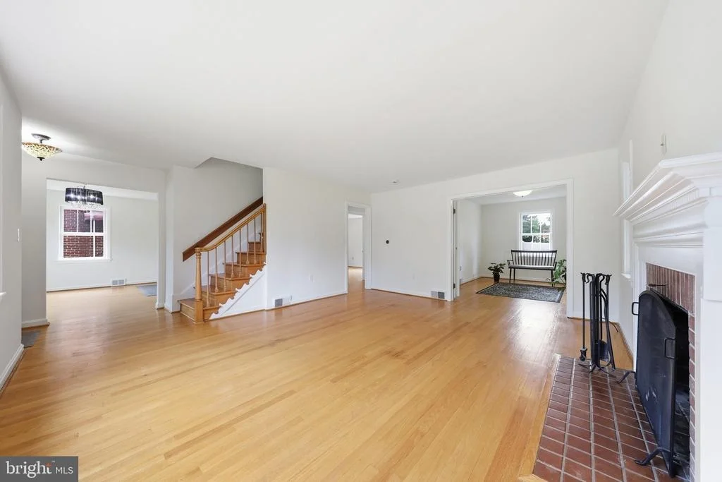 Photo of 412 CARROLL PARKWAY