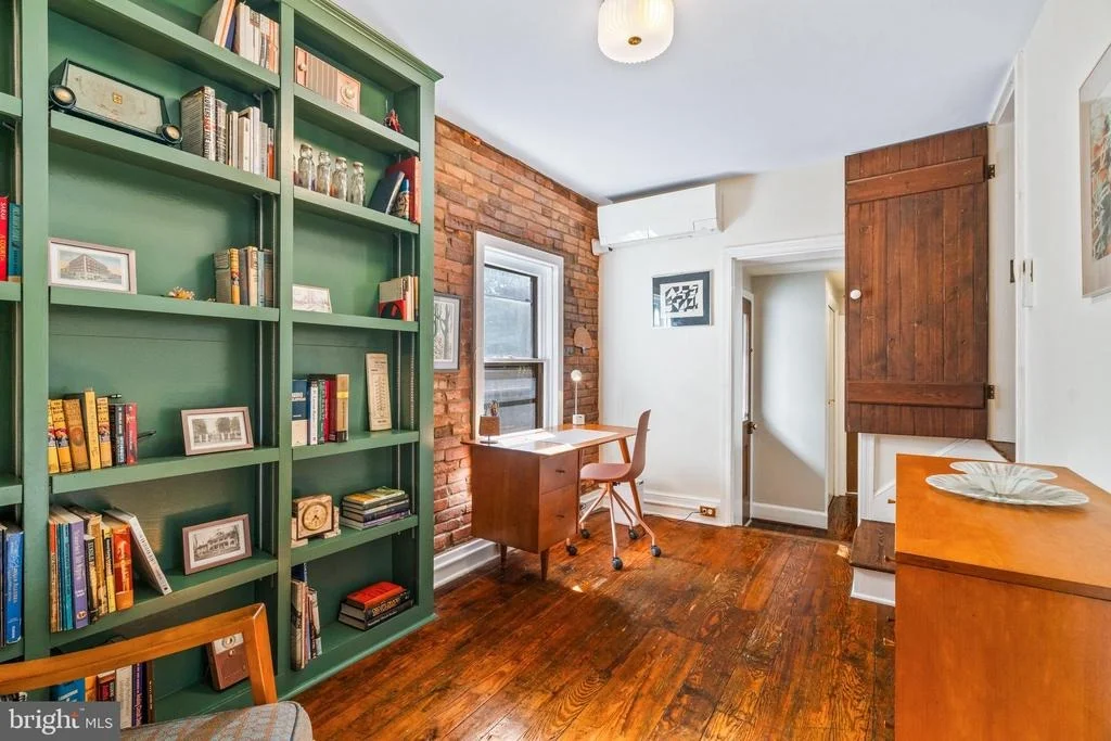 Photo of 212 E 3RD STREET