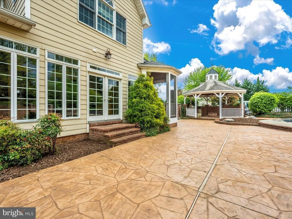 Photo of 6100 EDMONT DRIVE