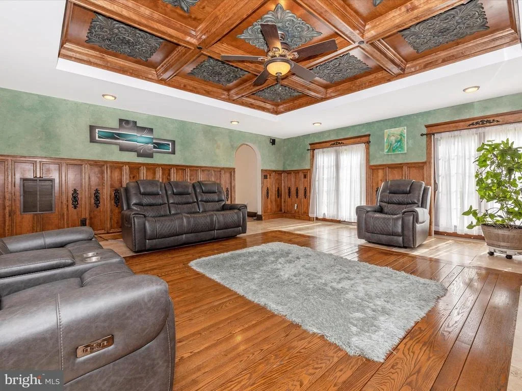 Photo of 11505 PLEASANT VALLEY ROAD