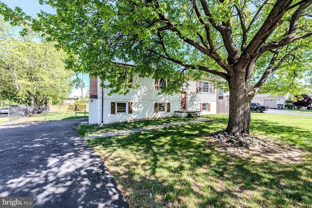 Photo of 8914 CHERRY TREE LANE
