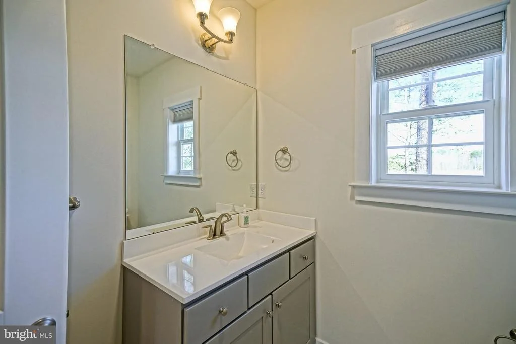 Photo of 35 AINTREE DRIVE