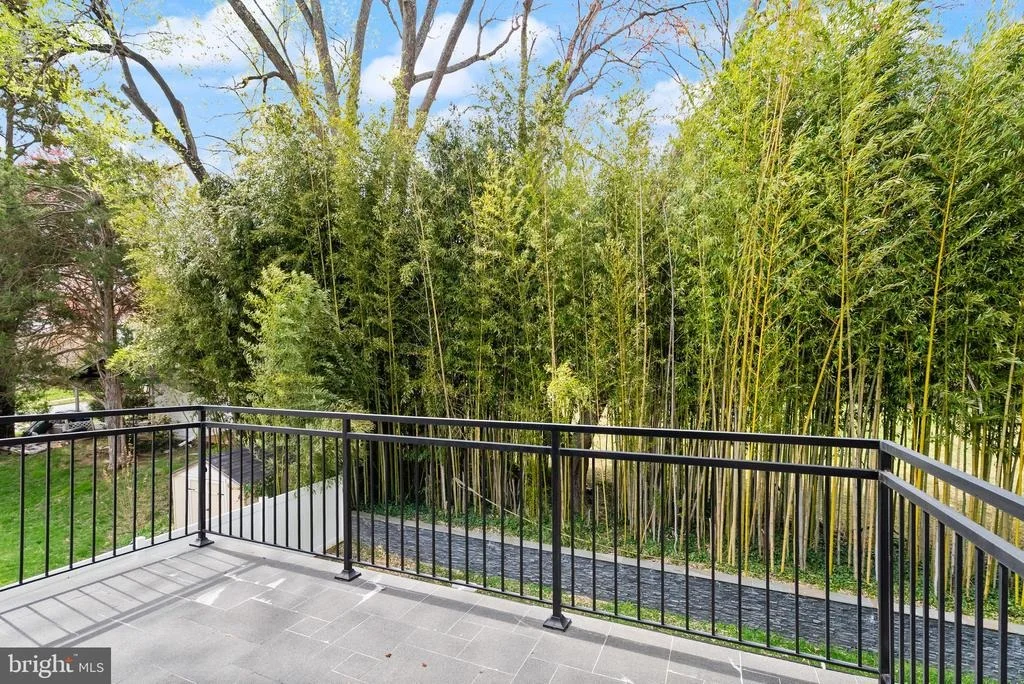 Photo of 1054 KINGLET COURT