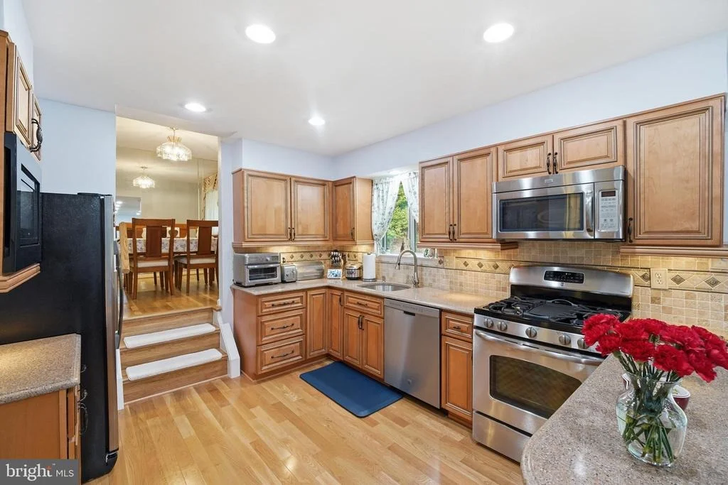 Photo of 2304 HIDDEN VALLEY LANE