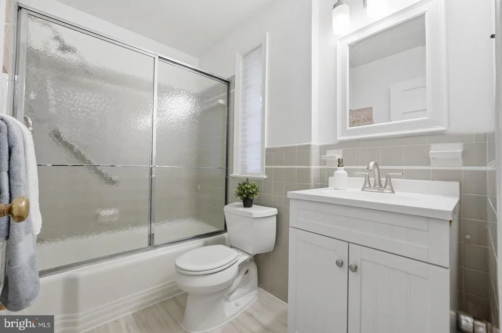 Photo of 5910 OVERLEA ROAD