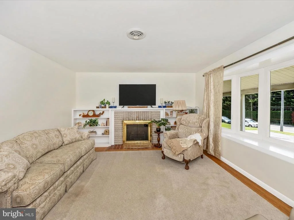 Photo of 5634 SHOOKSTOWN ROAD
