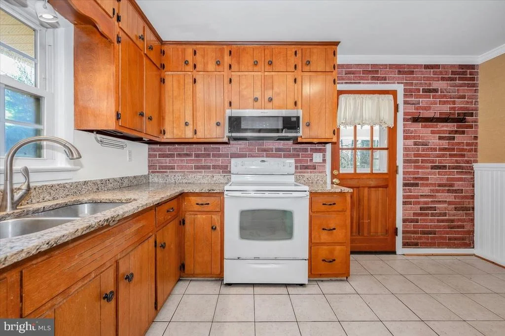 Photo of 9214 WARFIELD ROAD