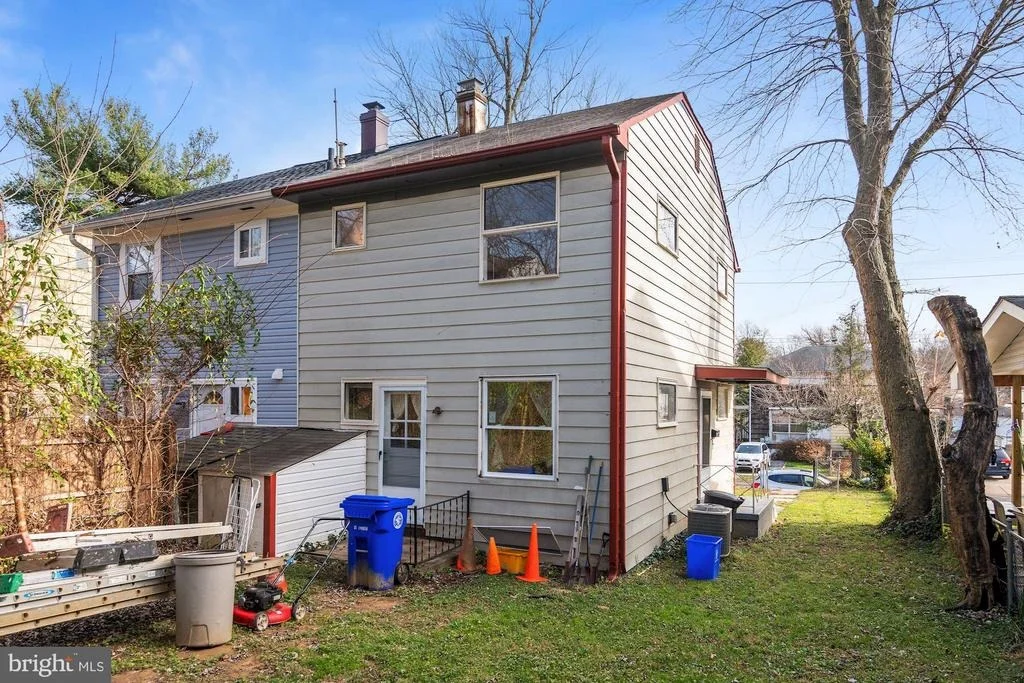Photo of 12120 BLUHILL ROAD