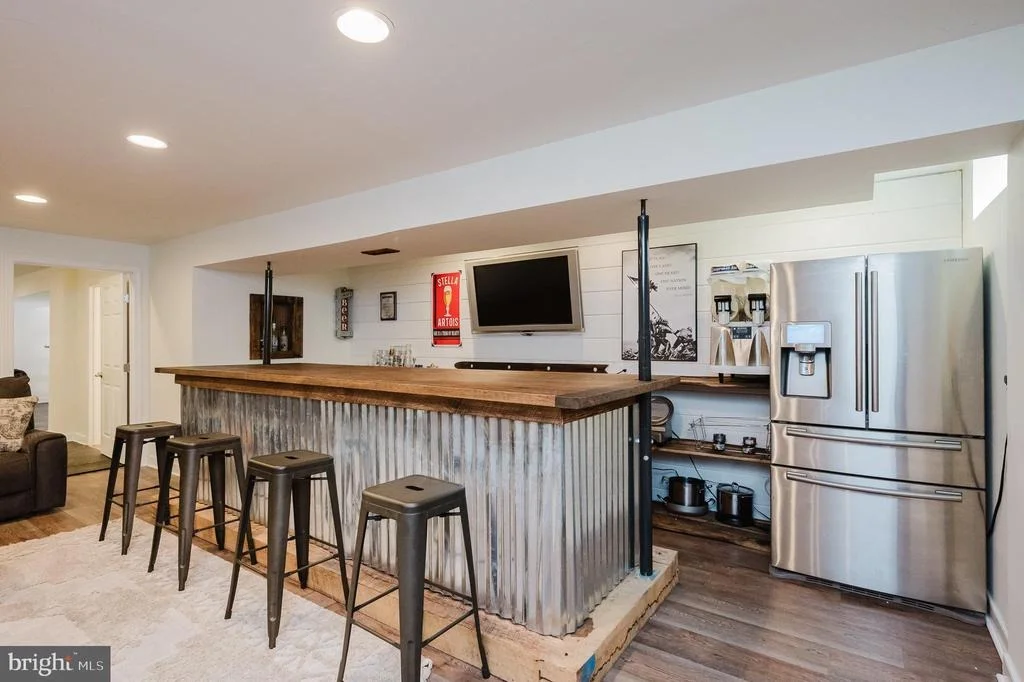 Photo of 2320 QUEENSBURY DRIVE