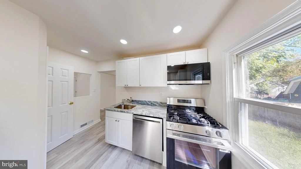 Photo of 11707 DEWEY ROAD