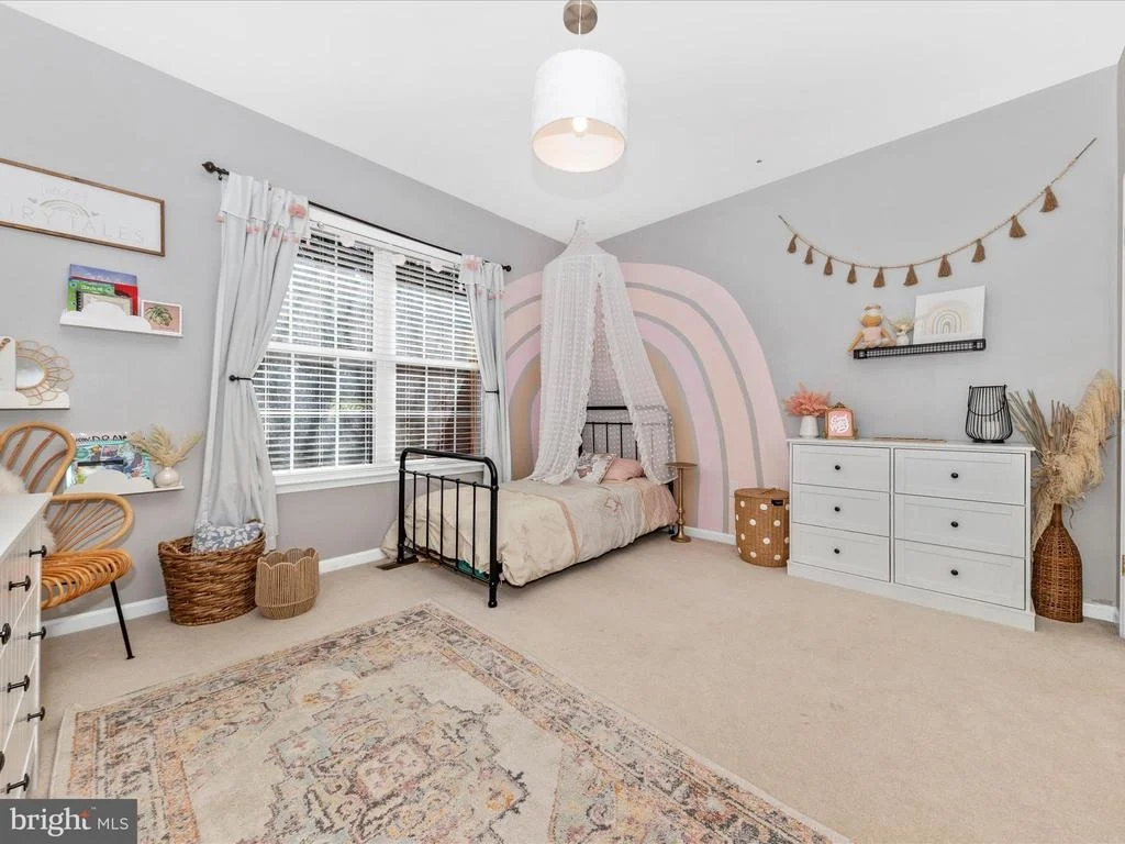 Photo of 84 GORDON DRIVE