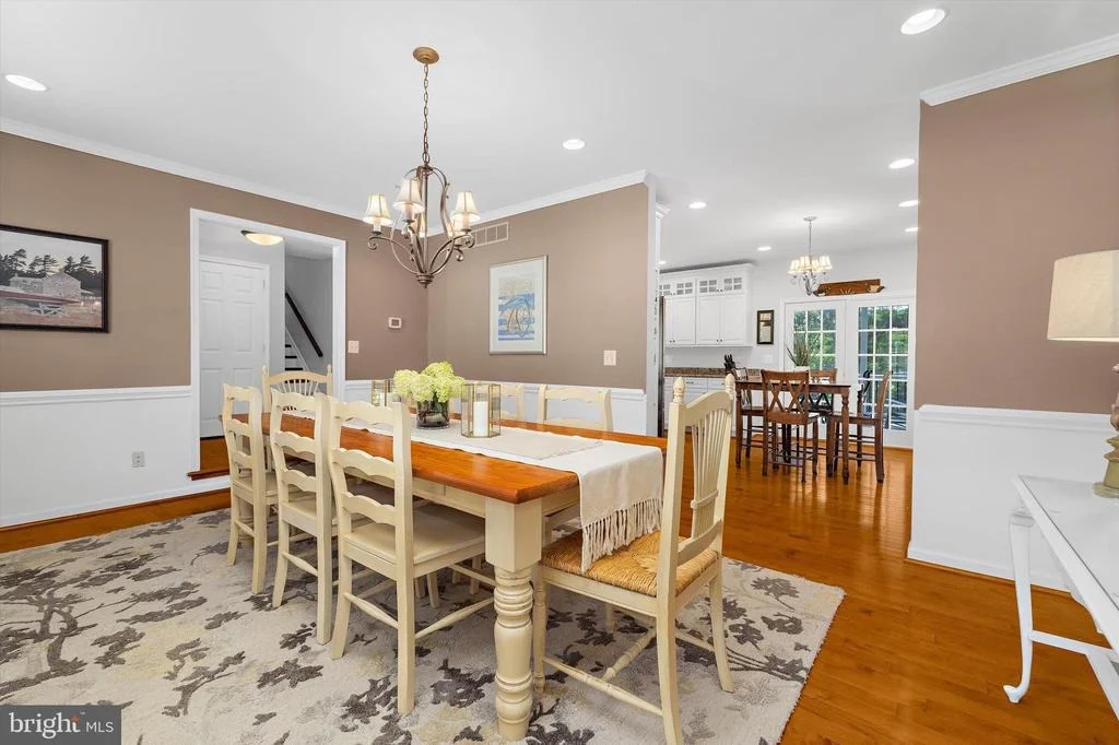 Photo of 527 BAY HILLS DRIVE