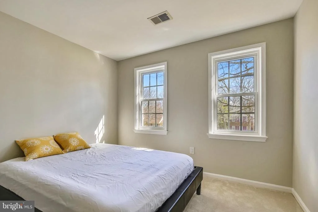 Photo of 1508 LAUREL HILL ROAD