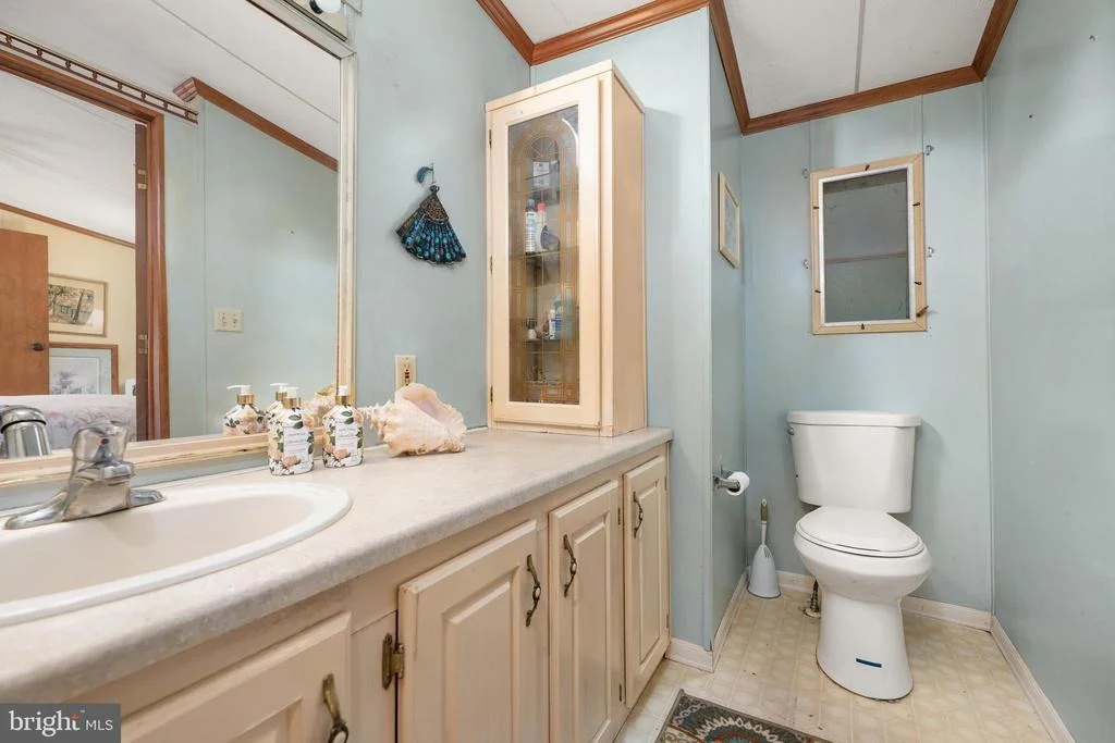 Photo of 16319 CAPES COVE LANE