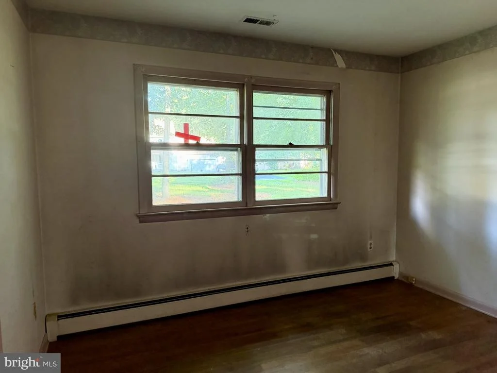 Photo of 6682 QUERCUS DRIVE