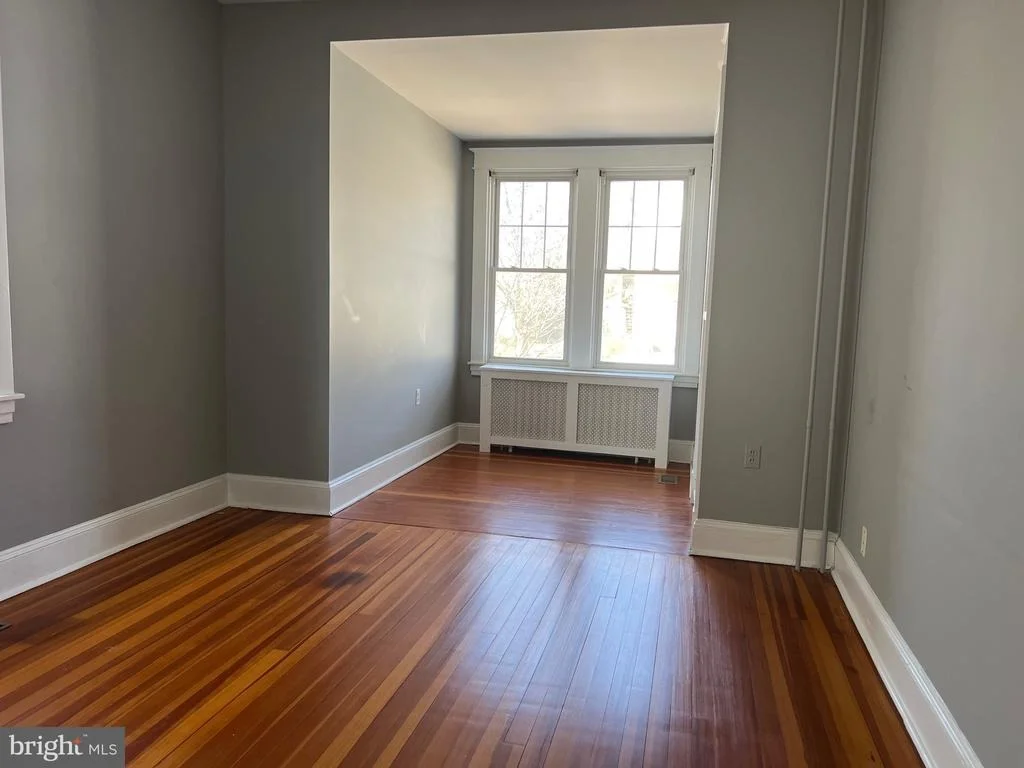 Photo of 106 LINDEN AVENUE