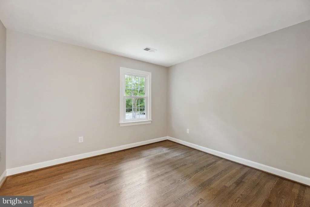 Photo of 10424 HAMPTON ROAD