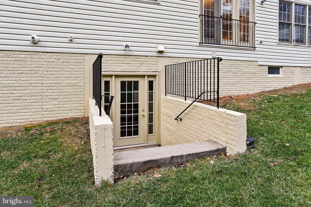 Photo of 42641 COCHRANS LOCK DRIVE