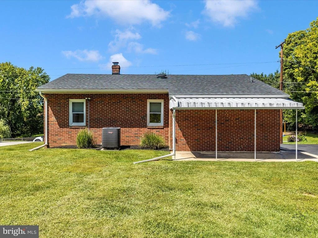 Photo of 1112 2ND AVENUE