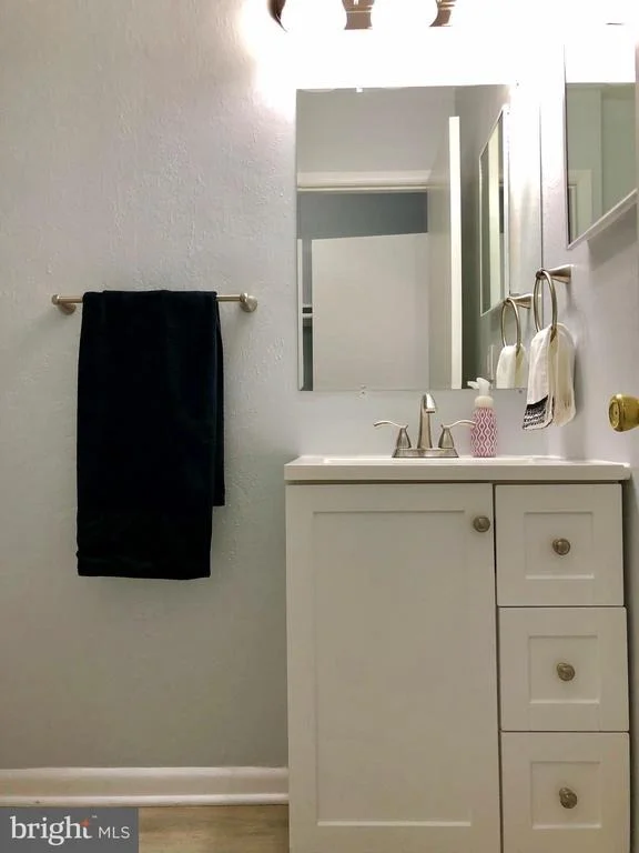 Photo of Unit 22C at 3627 GLENEAGLES DRIVE