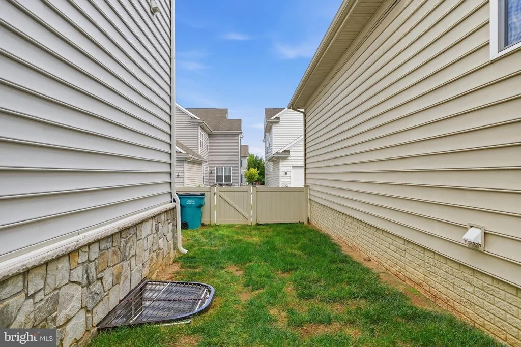 Photo of 5063 JUDICIAL WAY