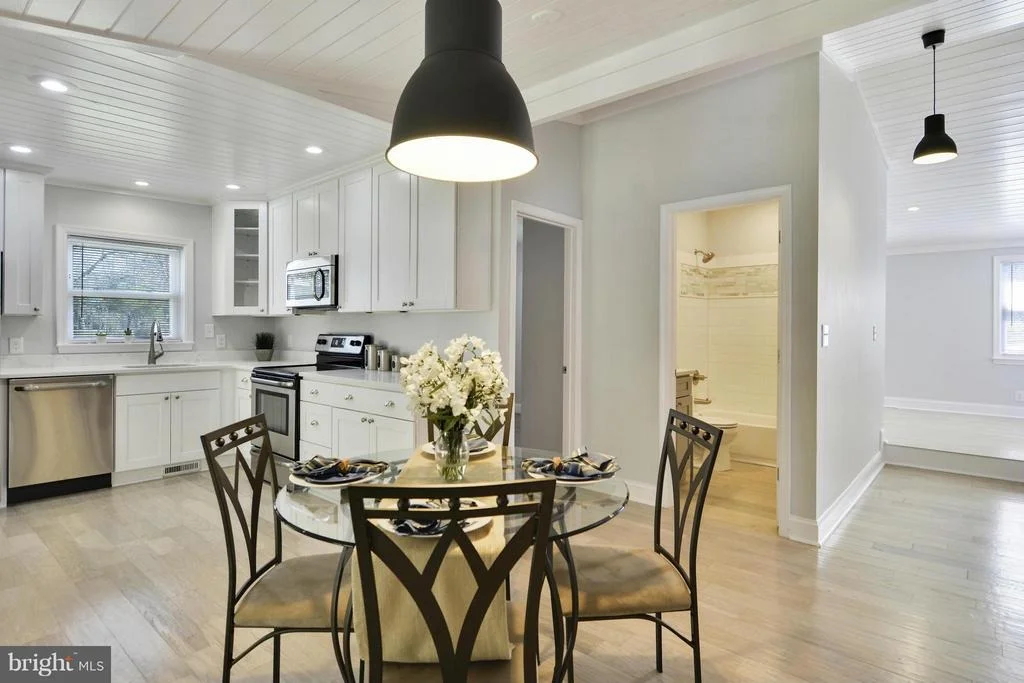 Photo of 2808 GLEN ISLE ROAD