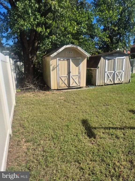 Photo of 10504 MULLIKIN DRIVE