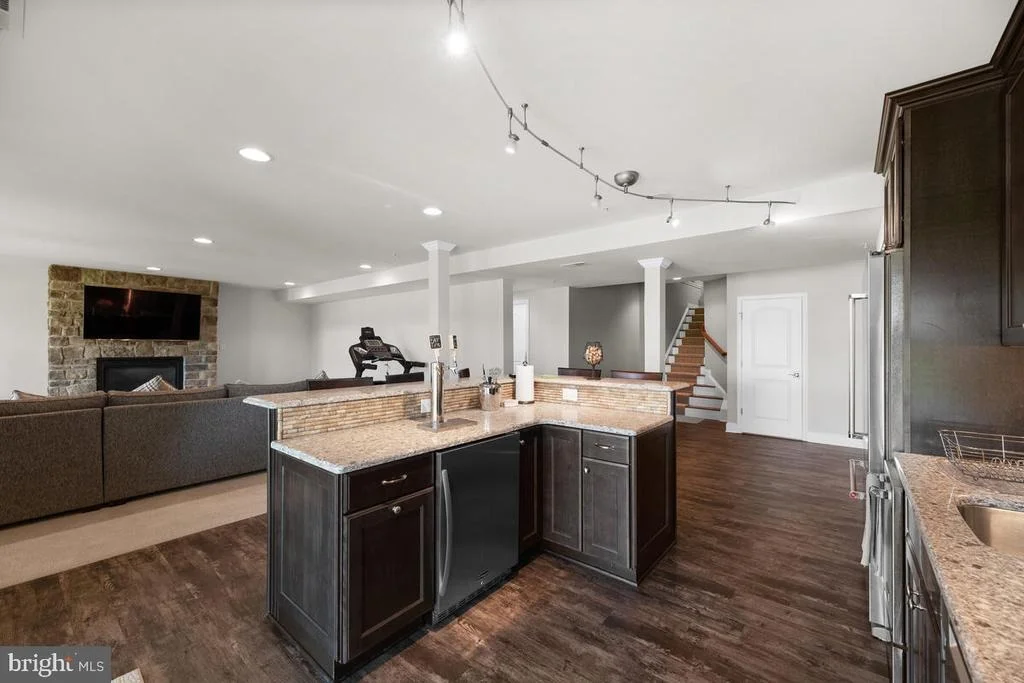 Photo of 1162 OAK VIEW DRIVE