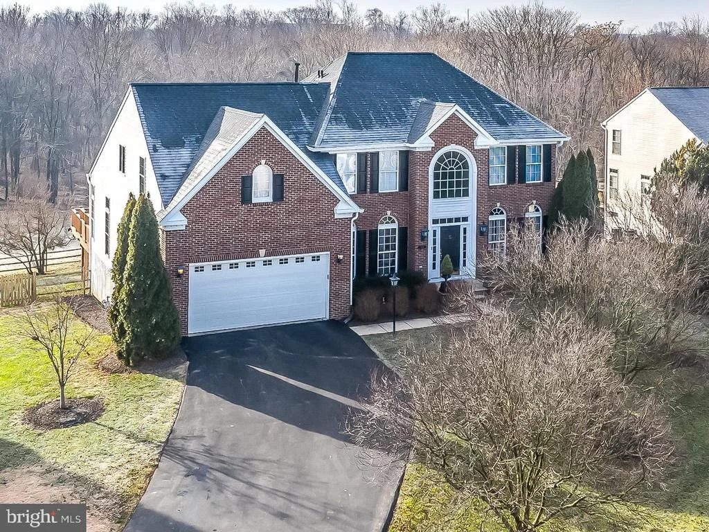 Photo of 1803 BLACK WALNUT COURT