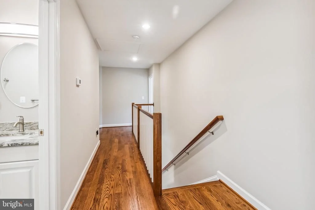 Photo of 3033 WAYNE ROAD